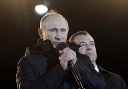 Ông Putin trở lại Điện Kremlin